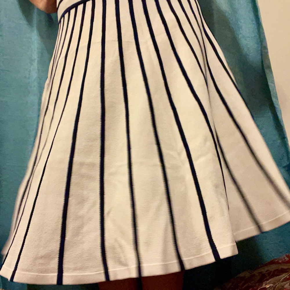Ralph Lauren White and Navy Striped Skirt - Picture 9 of 11